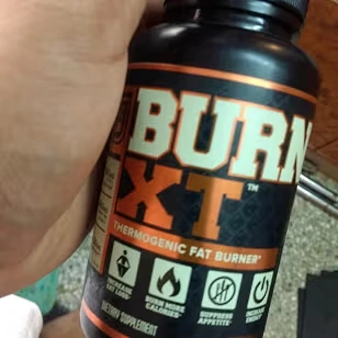 A small crop of the same bottle photograph, showing the
      label detail